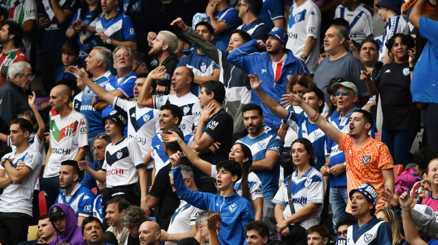 אוהדי ולס סארספילד (צילום: GettyImages, Joaquín Camiletti)