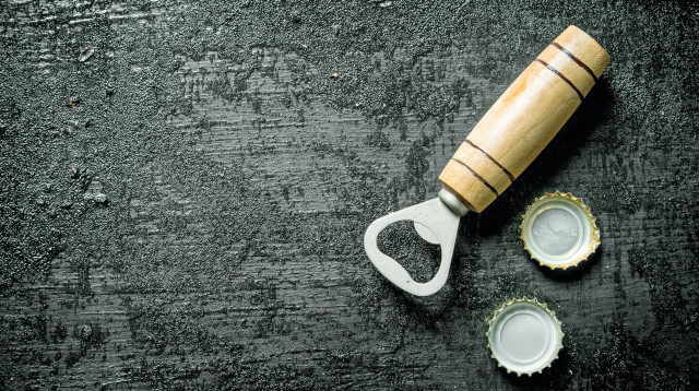 פעם פתחתי בקבוקי בירה בשיניים (צילום: אינג'אימג')