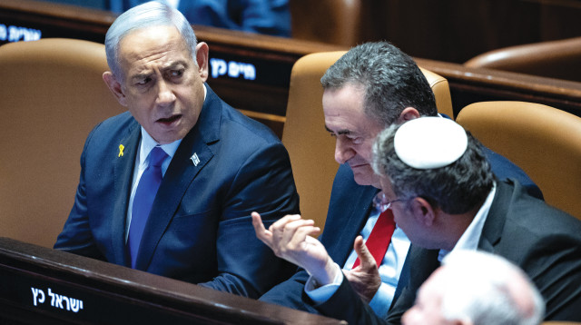 ראש הממשלה בנימין נתניהו לצד ישראל כ"ץ ואיתמר בן גביר (צילום: יונתן זינדל, פלאש 90)