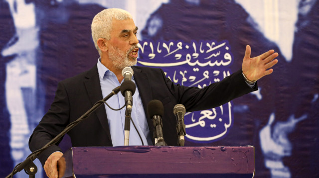 אסור לנרמל מוסרית את אידיאולוגיית הרשע של רצח עם. בתמונה: יחיא סינוואר (צילום: עטיה מוחמד, פלאש 90)