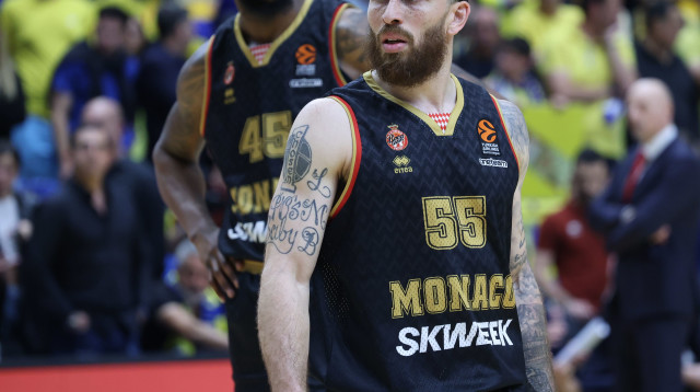 אז מי באמת נלחץ מהטירוף בהיכל? מייק ג'יימס אתמול (צילום: דני מרון)