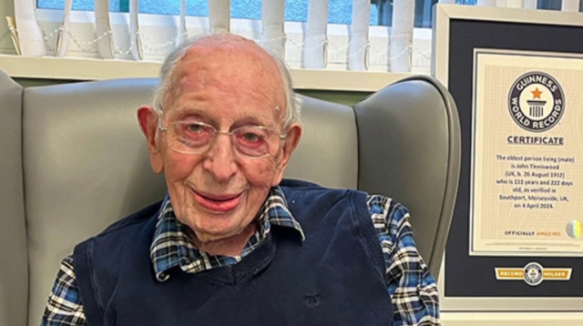 ג׳ון טינסווד (צילום: באדיבות ספר השיאים של גינס)