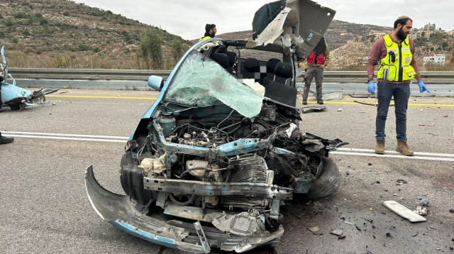 תאונת דרכים (צילום: תיעוד מבצעי מד"א)