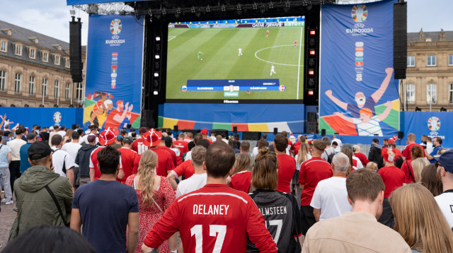 אוהדים בגרמניה (צילום: שאטרסטוק)