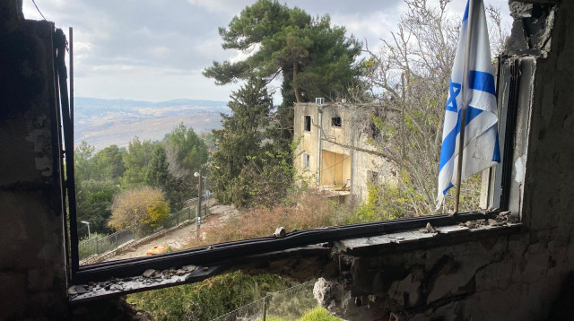 ההרס בקריית שמונה ביום שאחרי הפסקת האש (צילום: אבשלום שושני)