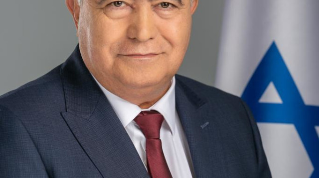 עמיר פרץ (צילום: דוברות התעשייה האווירית)