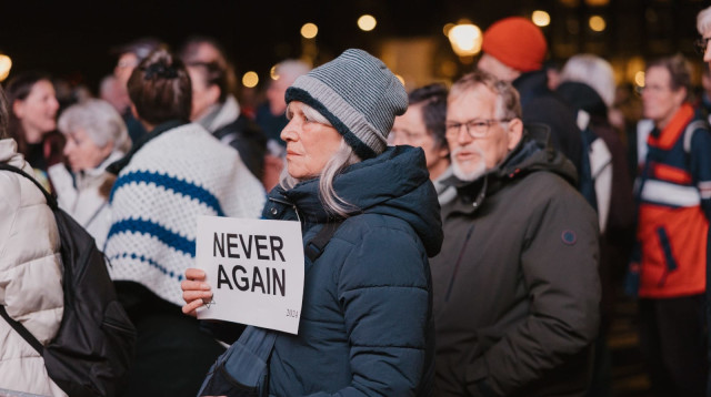 סולידריות למול השנאה: אלפים השתתפו בהפגנה נגד אנטישמיות בהולנד (צילום: יח"צ)
