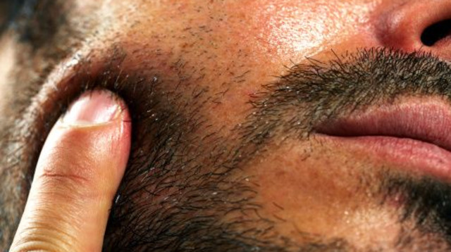 פנים של גבר, אילוסטרציה (צילום: Daniel Day)