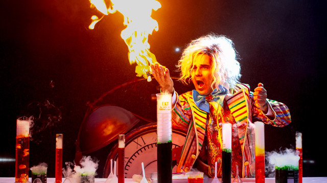 קרקס על הזמן (צילום: רן לזרוני)