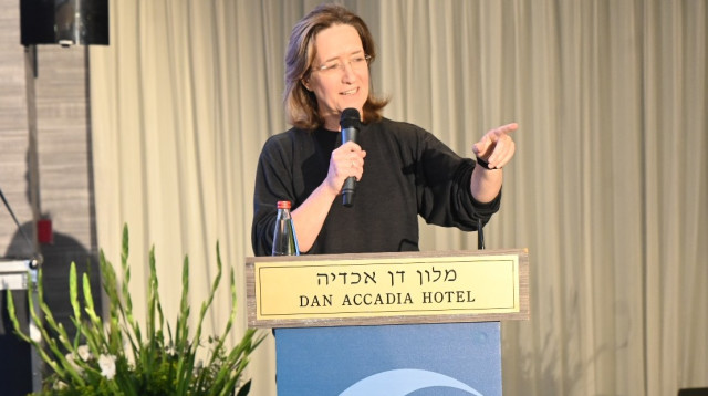 אילנה דיין בכנס איגוד הדוברות והדוברים של הרשויות המקומיות (צילום: יח"צ)