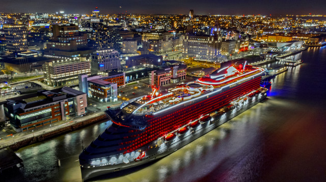 ספינה של "Virgin Voyages" - הציבה ערכות מין בחדרים (צילום: רויטרס)