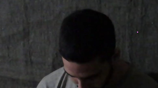 מתן צנגאוקר מתוך תיעוד חמאס בשבי (צילום: צילום מסך רשתות ערביות)