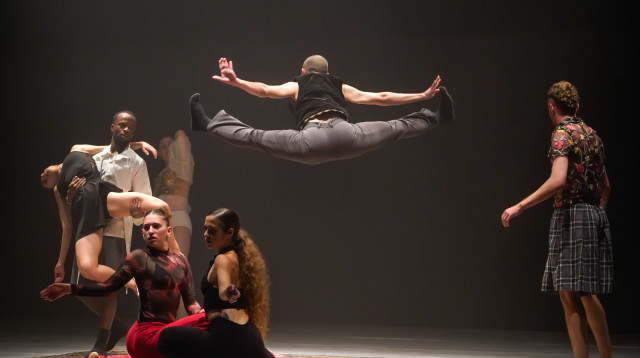 CRUST (צילום: אפרת מזור)