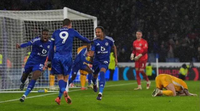 סידר נקודה דרמטית ללסטר. בובי דה קורדובה-ריד (צילום: רויטרס)