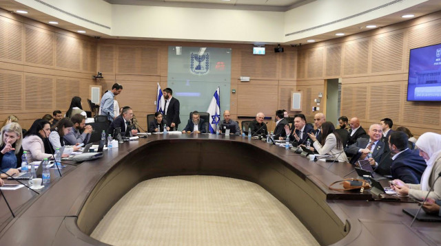 ועדת הכספים שבמהלכה הוחלט על צמצום העלייה במיסוי הקצבאות הפנסיוניות  (צילום: דוברות הכנסת)