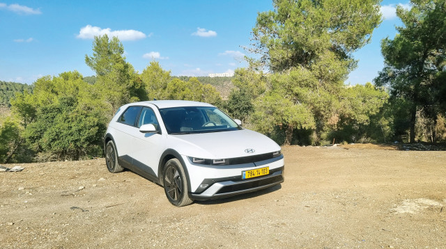 יונדאי איוניק (צילום: אודי עציון)