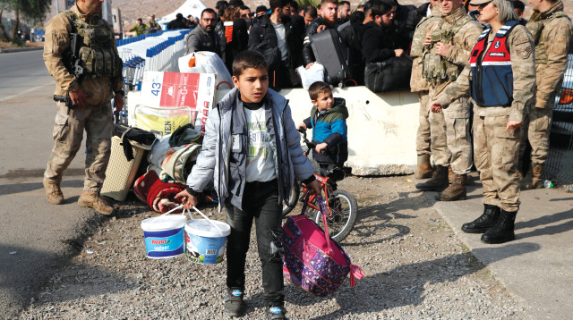 פליטים מסוריה (צילום: רויטרס)