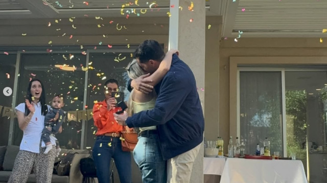 סהר כהן ובת זוגתו בהצעת הנישואים (צילום: צילום מסך אינסטגרם)