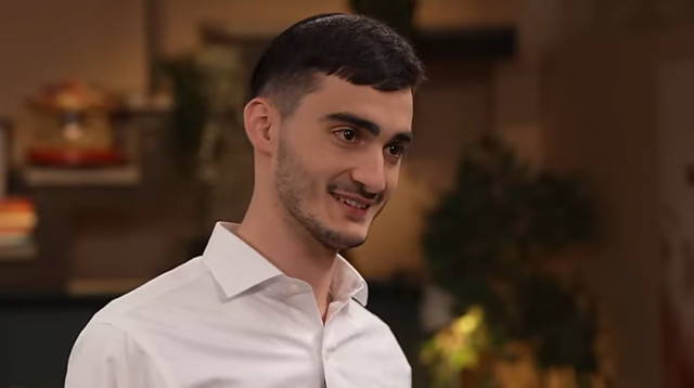 מיכאל שמש ב"פגישה" עם רוני קובן (צילום: צילום מסך כאן 11)