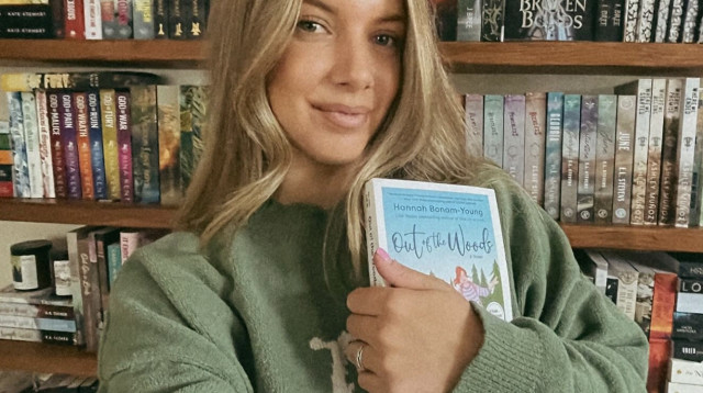 אמא צעירה שלחה תמונה של הבן שלה למשפחה, ולא שמה לב לפריט מסוים ברקע (צילום: צילום מסך אינסטגרם)