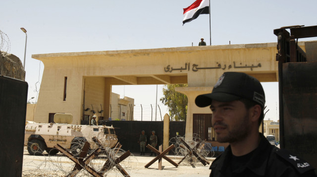 מעבר רפיח (צילום: REUTERS/Ibraheem Abu Mustafa)