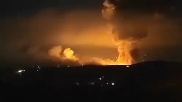 תקיפות במרחה טרטוס בסוריה (צילום: רשתות ערביות)