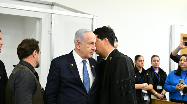 בנימין נתניהו בבית המשפט (צילום: יוסי זליגר)