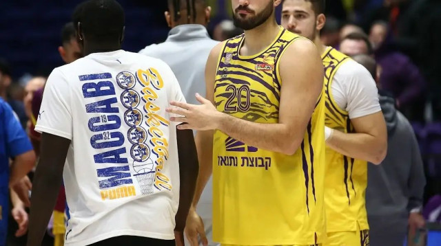 עידן זלמנסון, הפועל חולון (צילום: אודי ציטיאט)