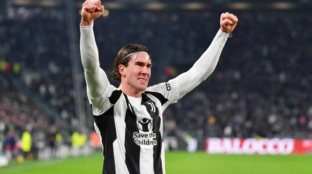 דושאן ולאחוביץ' שחקן יובנטוס חוגג שער (צילום: GettyImages, Valerio Pennicino)