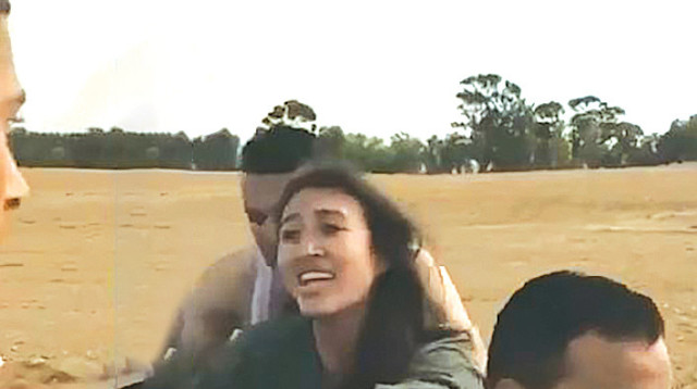 מתוך סרטון החטיפה של נועה ארגמני ואבינתן אור (צילום: רשתות חברתיות, שימוש לפי סעיף 27 א')