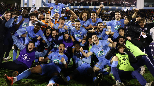 שחקני לה פי פוט חוגגים (צילום: GettyImages, ALEX MARTIN/AFP)