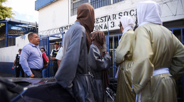 חילוץ מכת לב טהור בגואטמלה (צילום: רויטרס)