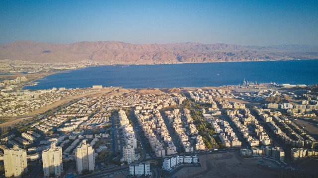"הקמת פקולטה לרפואה באילת היא צו השעה". בתמונה: נוף העיר אילת (צילום: מנחם לדרמן, פלאש 90)