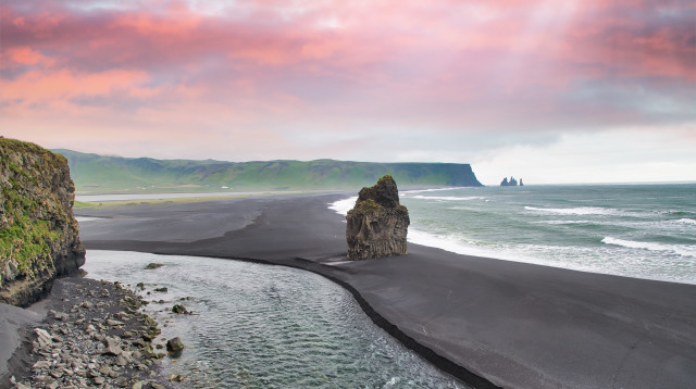 חוף ריניספיארה, איסלנד (צילום: אינגאימג')