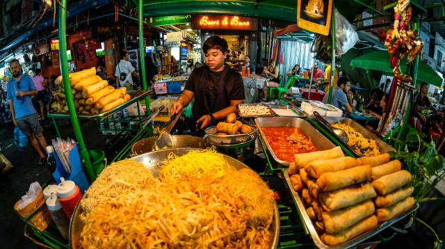 רחוב קוואסן בבנגקוק (צילום: שאטרסטוק)