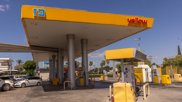 תחנת דלק (צילום: יוסי אלוני פלאש 90)