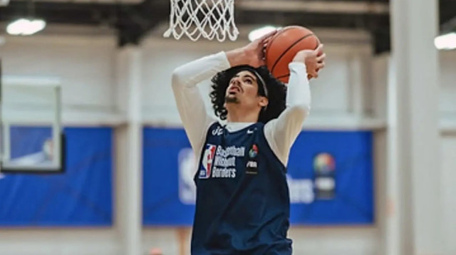 הכדורסלן הישראלי שון אבייב (צילום: עיבוד תמונה, צילום מסך מתוך טוויטר)