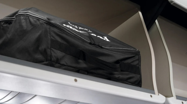 PEG PEREGO נכנסת לתא המטוס (צילום: באדיבות המותג)