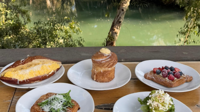 קפה ריבר (צילום: טלי שרון)