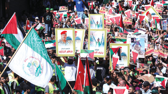 הפגנת תמיכה בחיזבאללה ובחמאס בעמאן בירת ירדן, השנה (צילום: רויטרס)