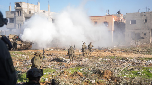 פעילות כוחות חטיבת הנח"ל בבית חאנון (צילום: דובר צה"ל)