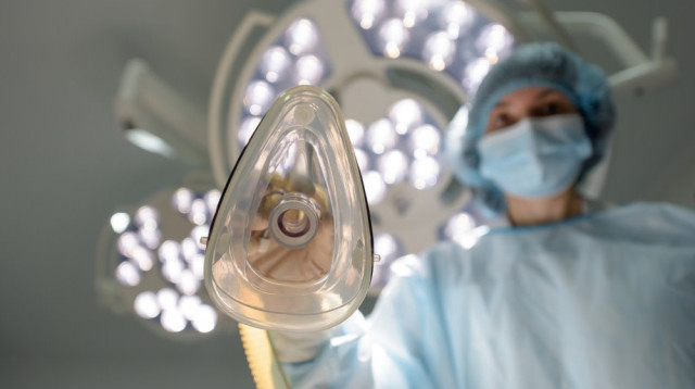 חדר ניתוח. טופס ההסכמה חייב להיות ברור על כל סעיפיו (צילום: אינגאימג')