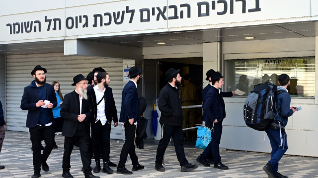 גיוס חרדים לחטיבת "חשמונאים" בבסיס תל השומר (צילום: יוסי זליגר/TPS)