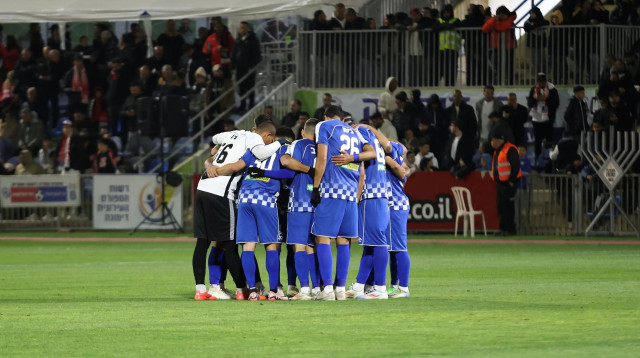 שחקני מ.ס. דימונה (צילום: קובי אליהו)