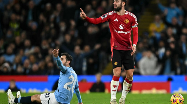 ברונו פרננדש מול ברנרדו סילבה, מנצ'סטר יונייטד מול מנצ'סטר סיטי (צילום: GettyImages)