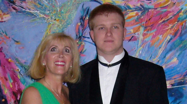 רורי סייקס עם אימו (צילום: צילום מסך, רשת X)