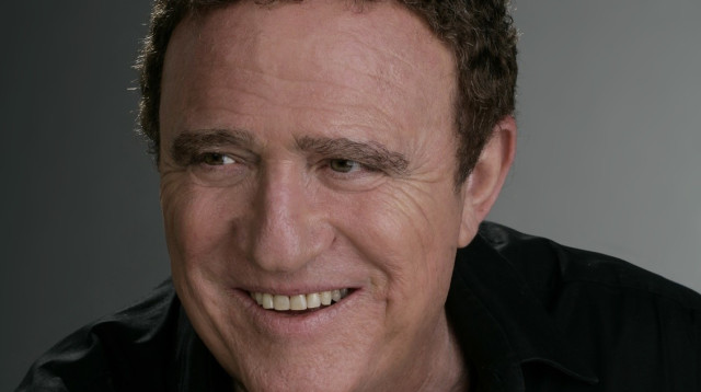 יהורם גאון בבנייני האומה (צילום: אילן בשור)