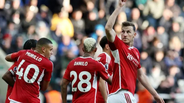 ניצחון ראשון של פורסט בסט. ג'יימס פארק בליגה העליונה מאז 1988 (צילום: GettyImages)