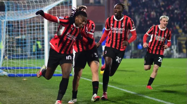 סידר למילאן ניצחון. רפאל לאאו חוגג (צילום: רויטרס)