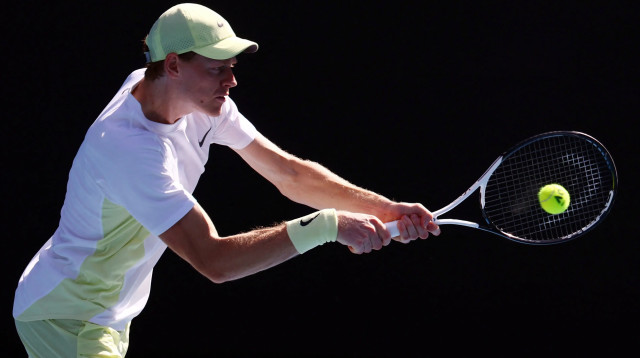 יאניק סינר באליפות אוסטרליה 2025 (צילום: רויטרס)